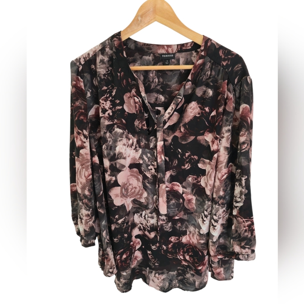Torrid Georgette Tie Split Neck Peasant Blouse Floral Black Mauve Size 3